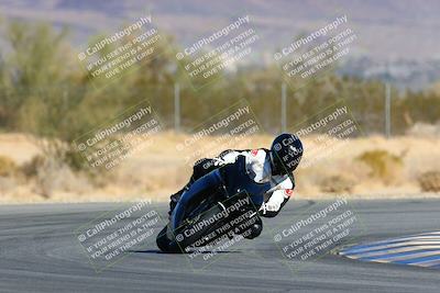 media/Jan-09-2022-SoCal Trackdays (Sun) [[2b1fec8404]]/Turn 6 (1035am)/